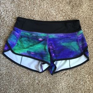 Lululemon Rare Speed Shorts Rio Nights Size 4